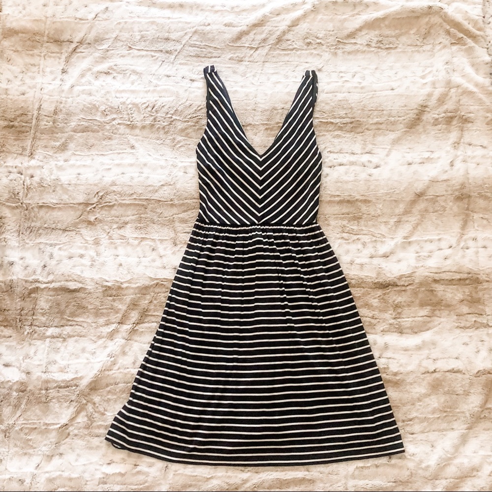 Loft Spring summer cut out dress 👗